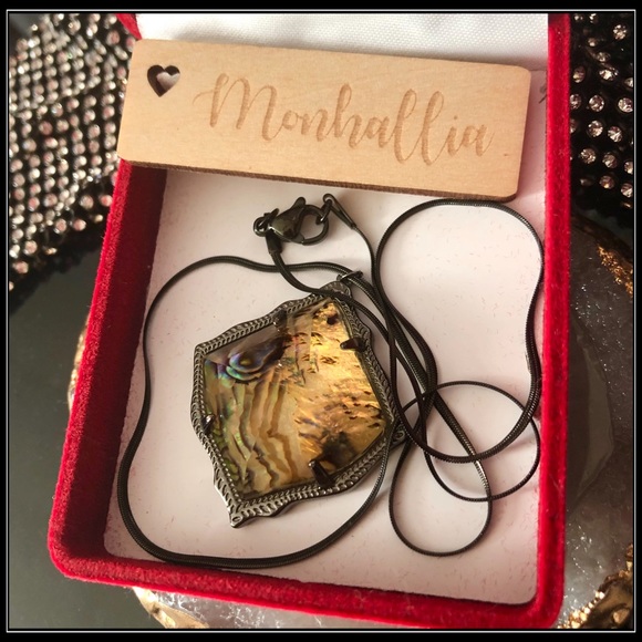 New black gothic mother of pearl abalone snake chain necklace - Picture 4 of 5